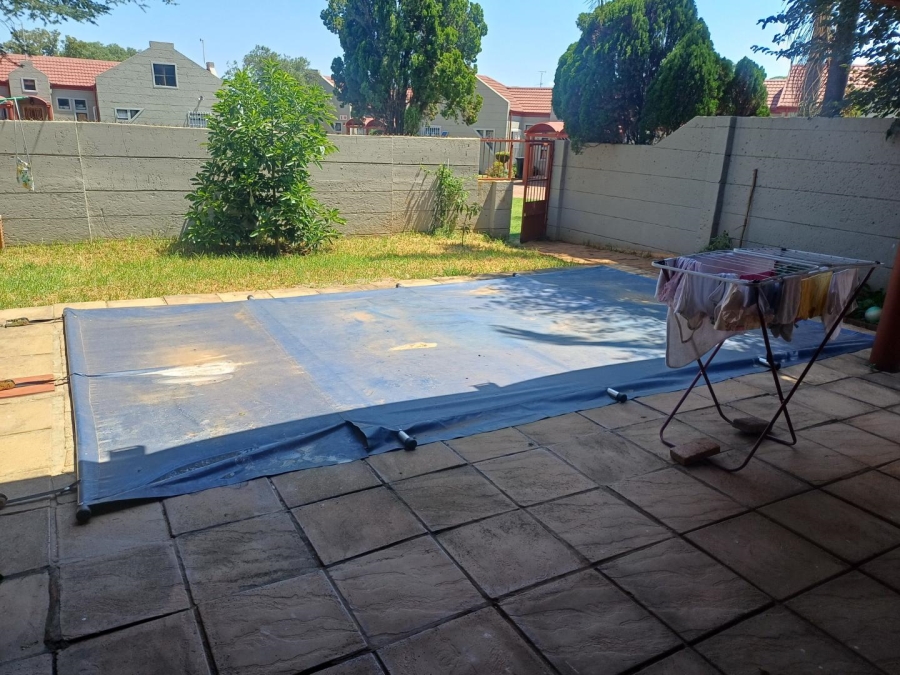 3 Bedroom Property for Sale in Birchleigh North Gauteng