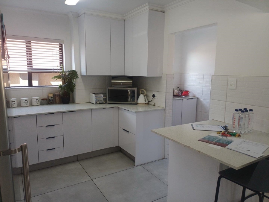 4 Bedroom Property for Sale in Glen Marais Gauteng