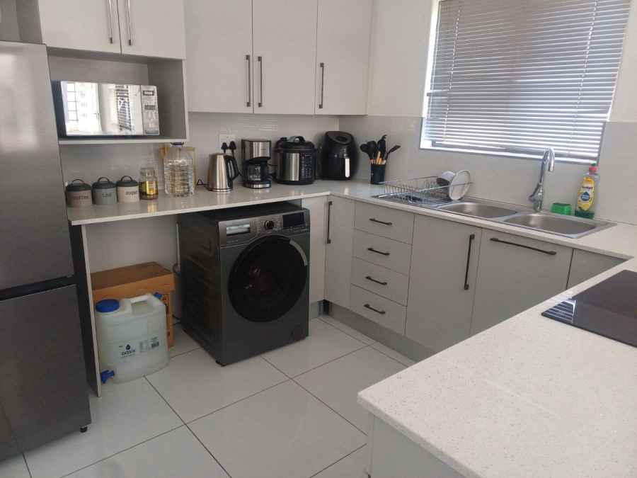4 Bedroom Property for Sale in Glen Marais Gauteng