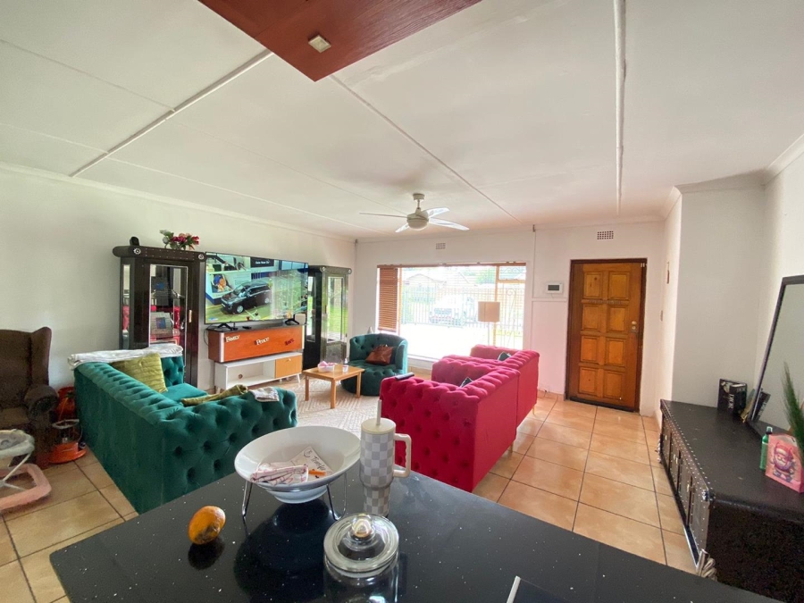 4 Bedroom Property for Sale in Birchleigh Gauteng