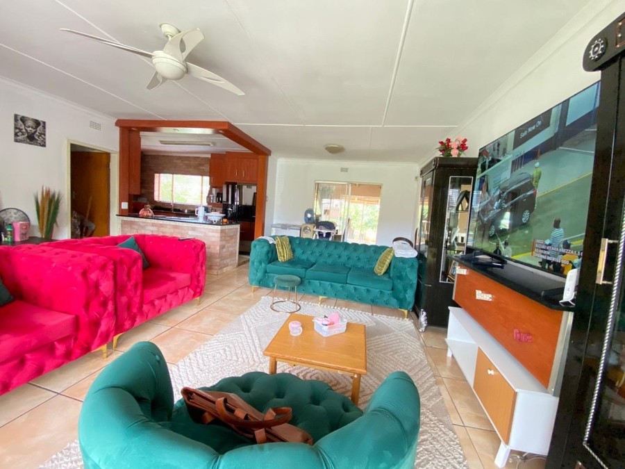 4 Bedroom Property for Sale in Birchleigh Gauteng