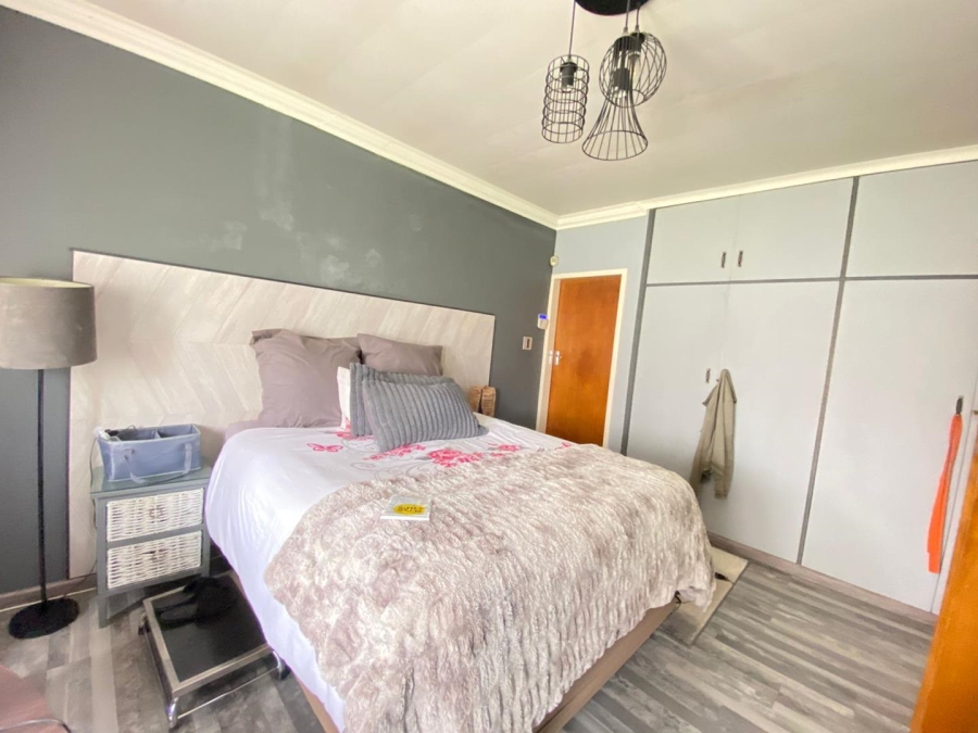 4 Bedroom Property for Sale in Birchleigh Gauteng