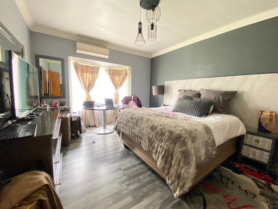 4 Bedroom Property for Sale in Birchleigh Gauteng