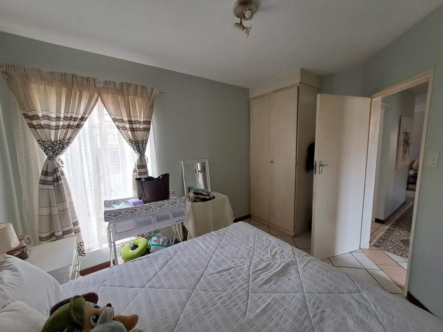 3 Bedroom Property for Sale in Eco Park Gauteng