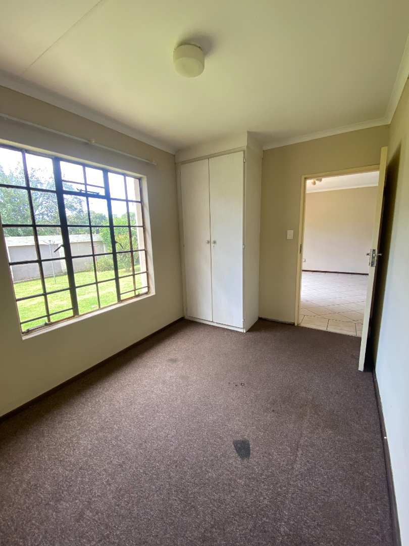 To Let 2 Bedroom Property for Rent in Roodepoort West Gauteng