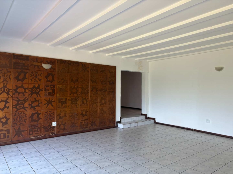 4 Bedroom Property for Sale in Noordheuwel Gauteng