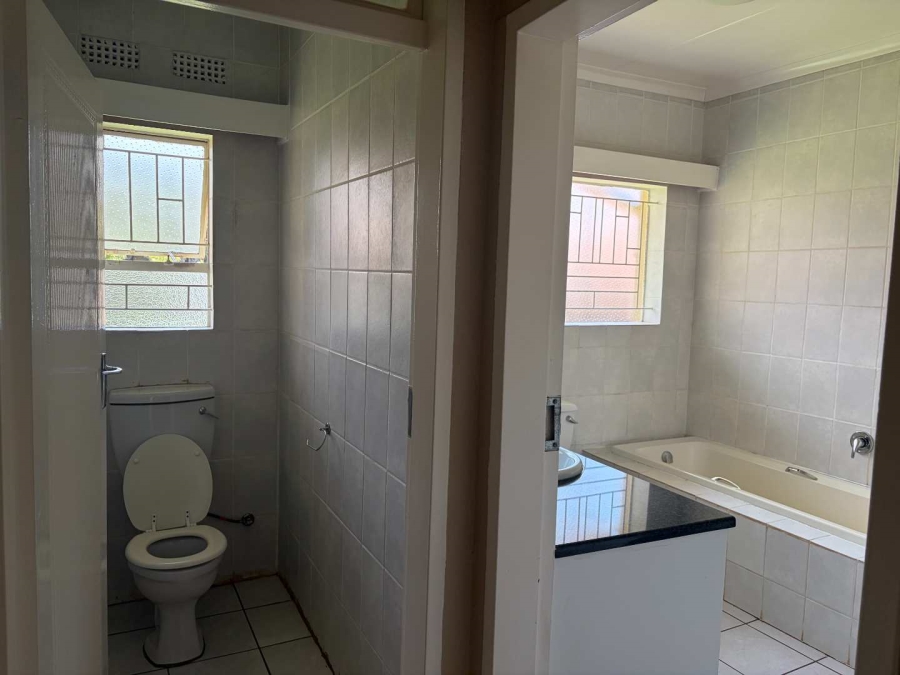 4 Bedroom Property for Sale in Noordheuwel Gauteng