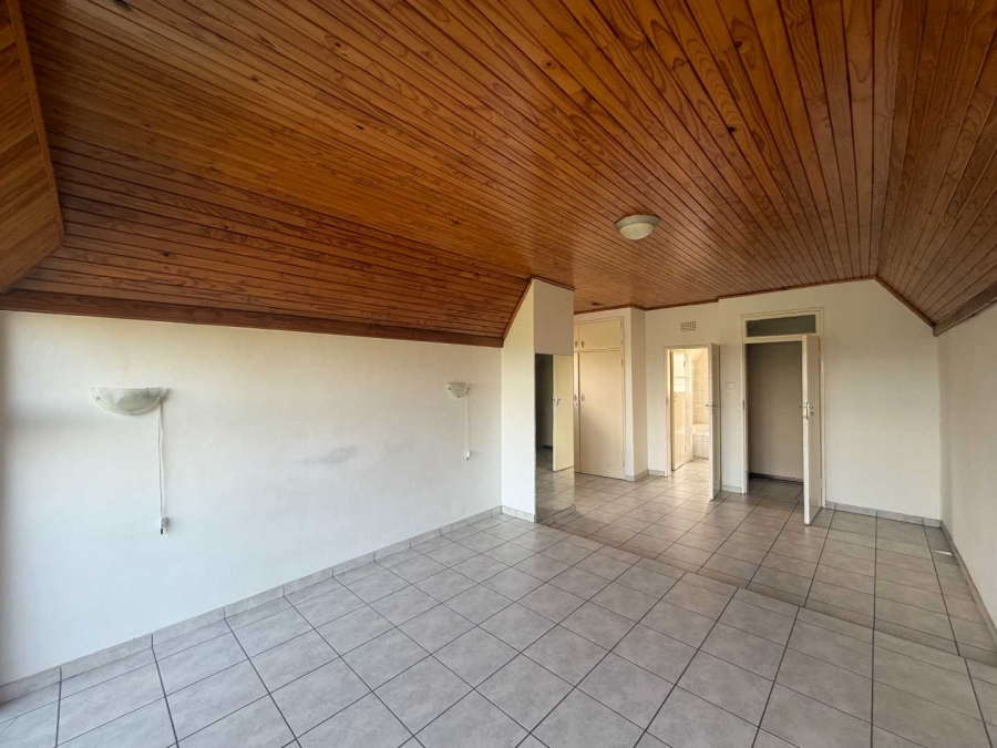 4 Bedroom Property for Sale in Noordheuwel Gauteng