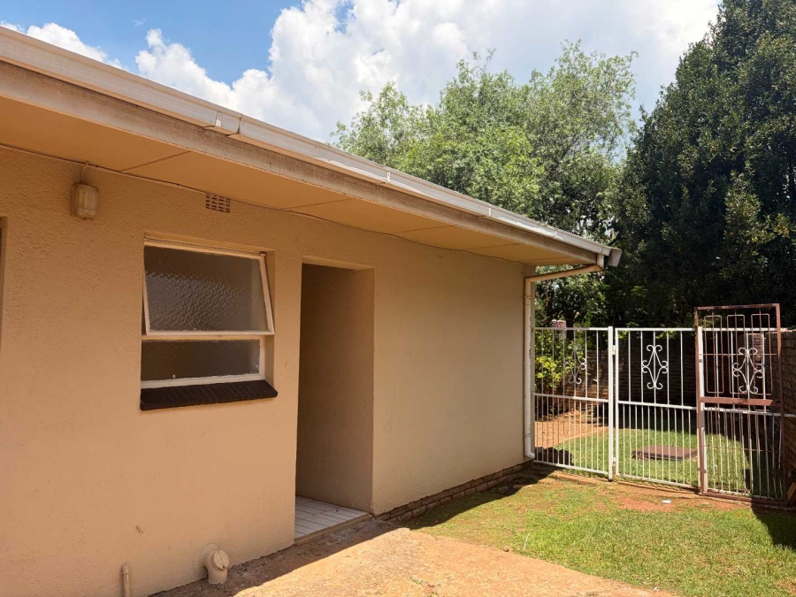 4 Bedroom Property for Sale in Noordheuwel Gauteng