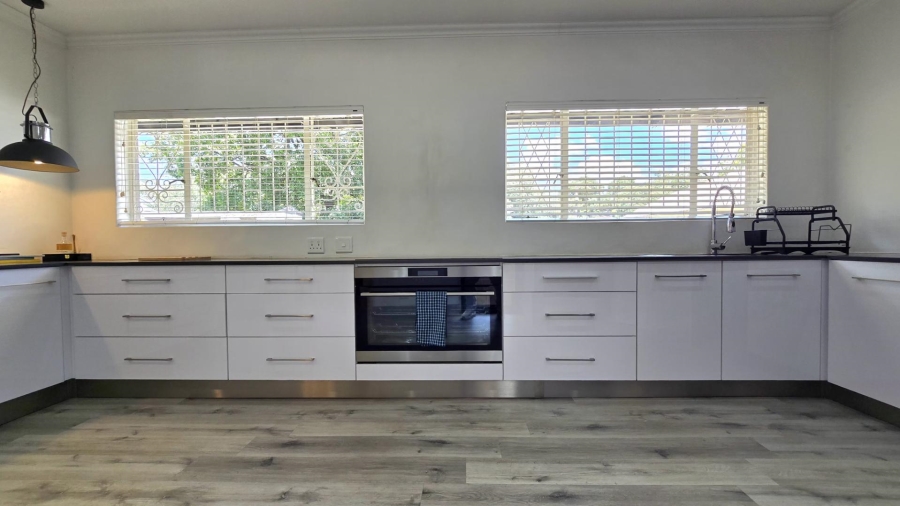 3 Bedroom Property for Sale in Albemarle Ext 2 Gauteng