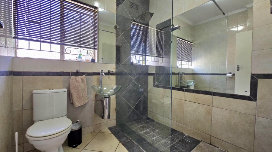 3 Bedroom Property for Sale in Albemarle Ext 2 Gauteng