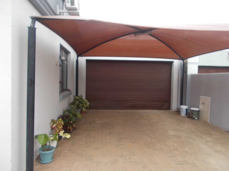 4 Bedroom Property for Sale in Palm Ridge Gauteng