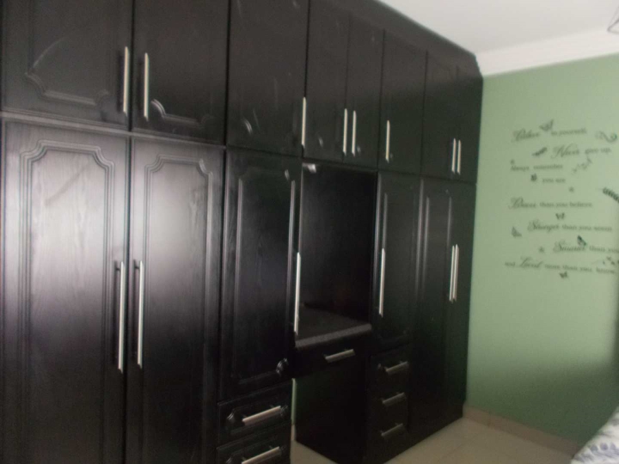 4 Bedroom Property for Sale in Palm Ridge Gauteng