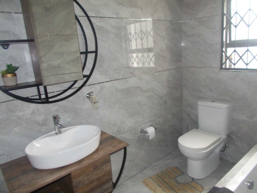 4 Bedroom Property for Sale in Palm Ridge Gauteng