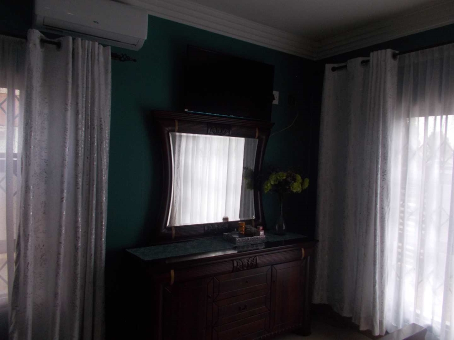 4 Bedroom Property for Sale in Palm Ridge Gauteng