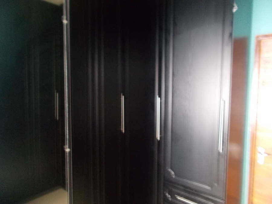 4 Bedroom Property for Sale in Palm Ridge Gauteng