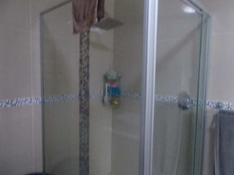 4 Bedroom Property for Sale in Palm Ridge Gauteng