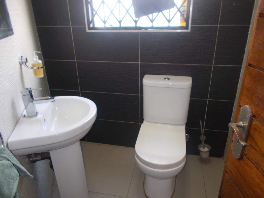 4 Bedroom Property for Sale in Palm Ridge Gauteng