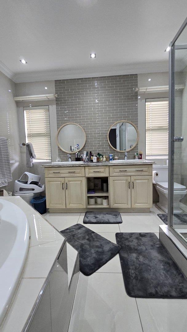 4 Bedroom Property for Sale in Meyersdal Gauteng