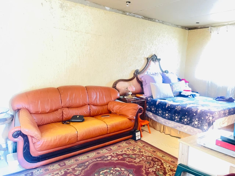 4 Bedroom Property for Sale in Tladi Gauteng