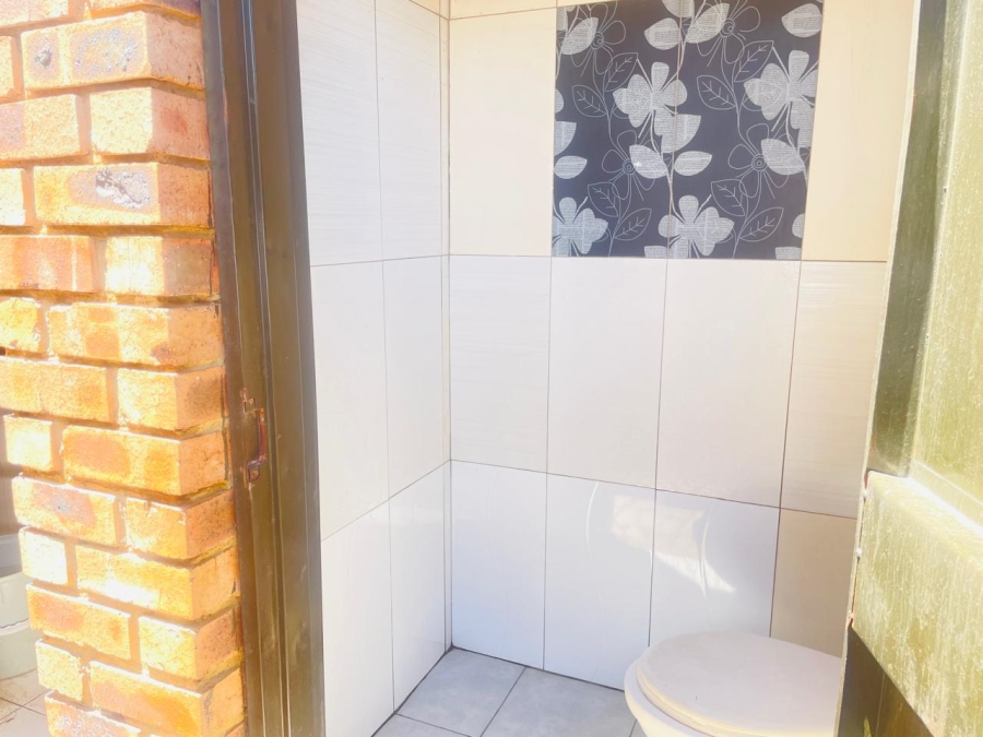 4 Bedroom Property for Sale in Tladi Gauteng