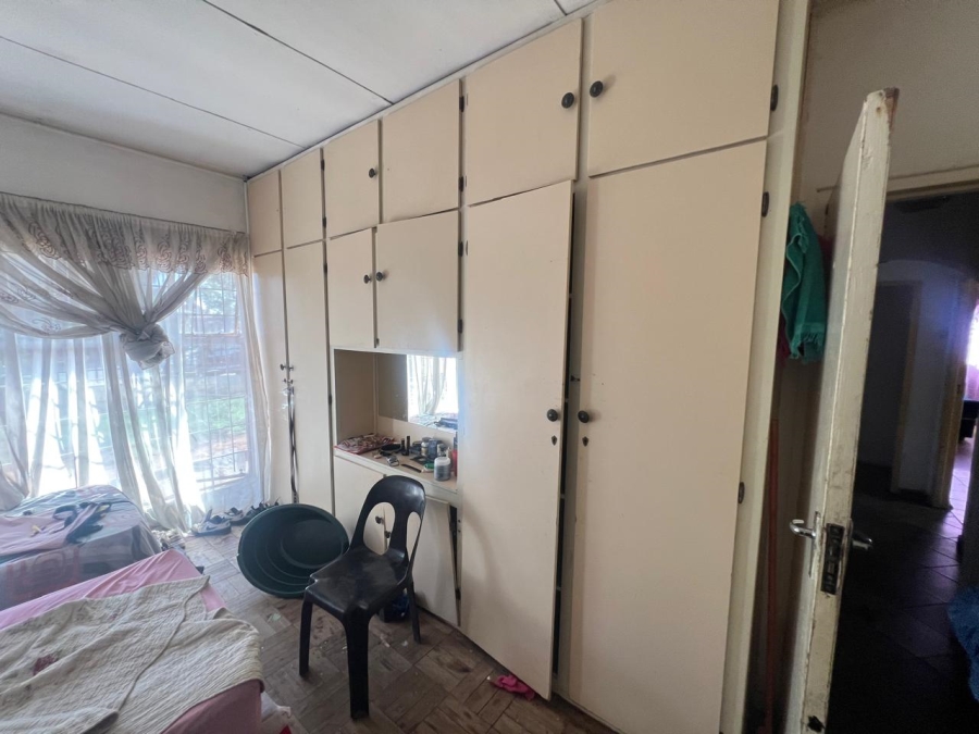 6 Bedroom Property for Sale in Vanderbijlpark Gauteng