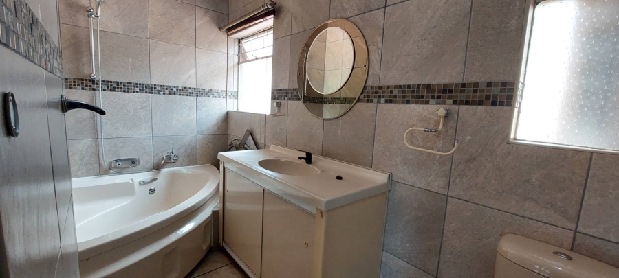 5 Bedroom Property for Sale in Dinwiddie Gauteng