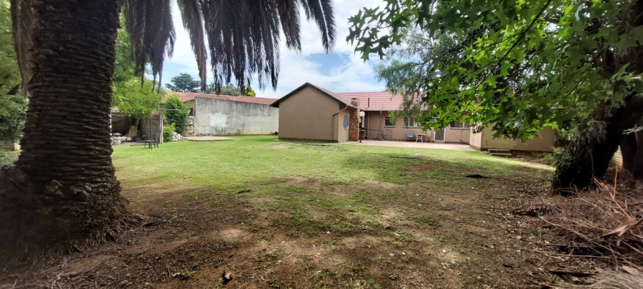 5 Bedroom Property for Sale in Dinwiddie Gauteng