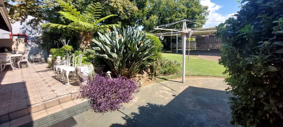 4 Bedroom Property for Sale in Raceview Gauteng