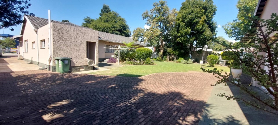 4 Bedroom Property for Sale in Raceview Gauteng