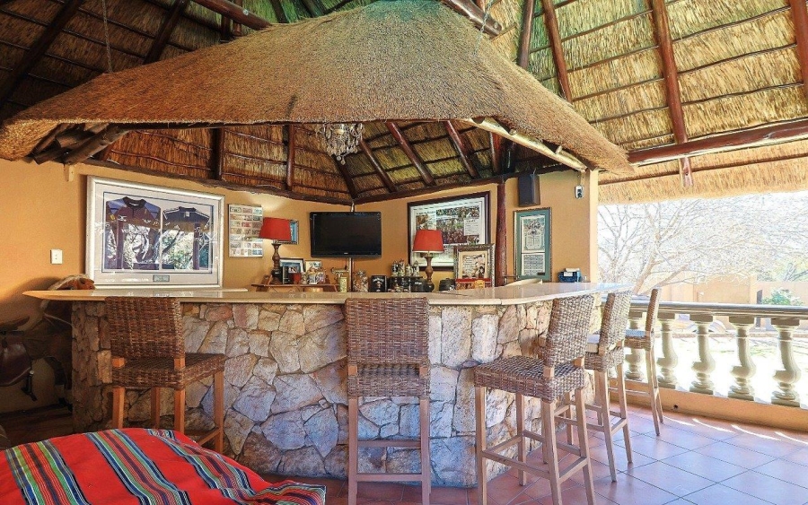 6 Bedroom Property for Sale in Alberante Gauteng