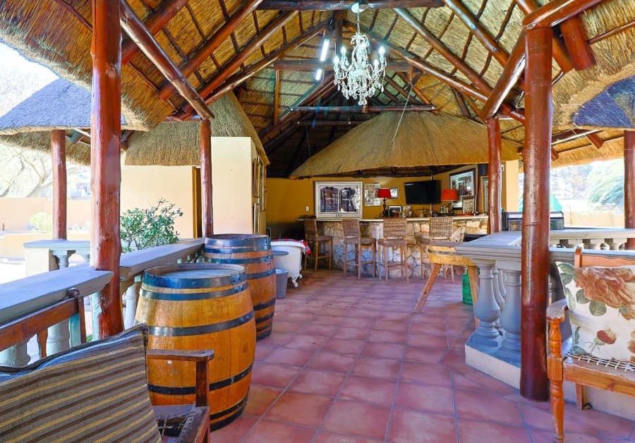 6 Bedroom Property for Sale in Alberante Gauteng