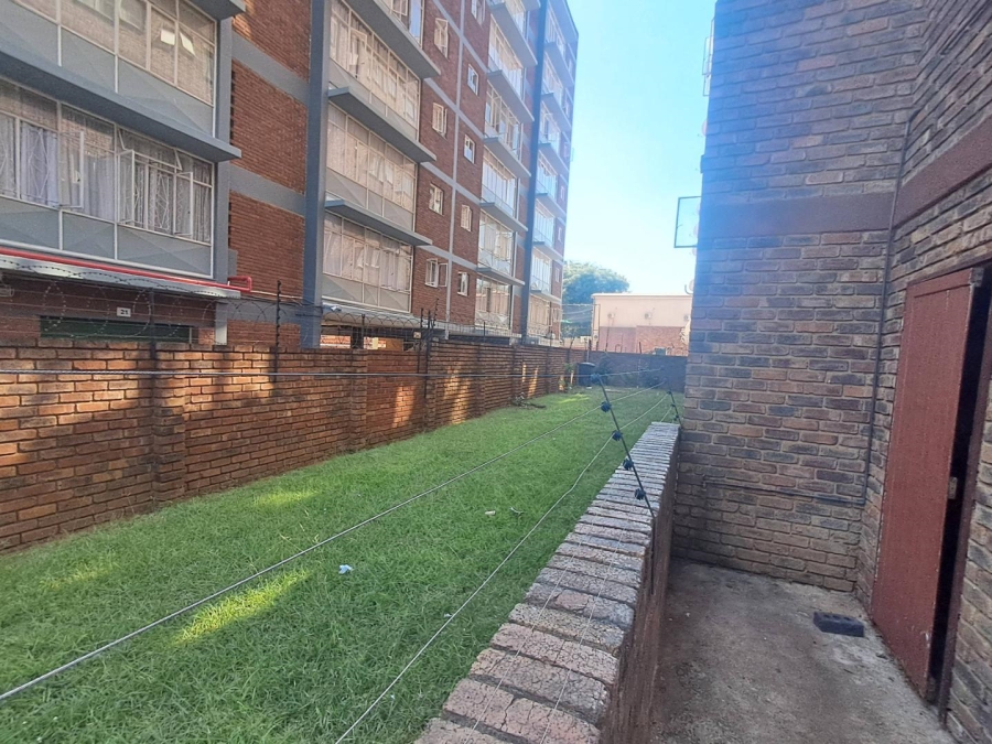 2 Bedroom Property for Sale in Sunnyside Gauteng