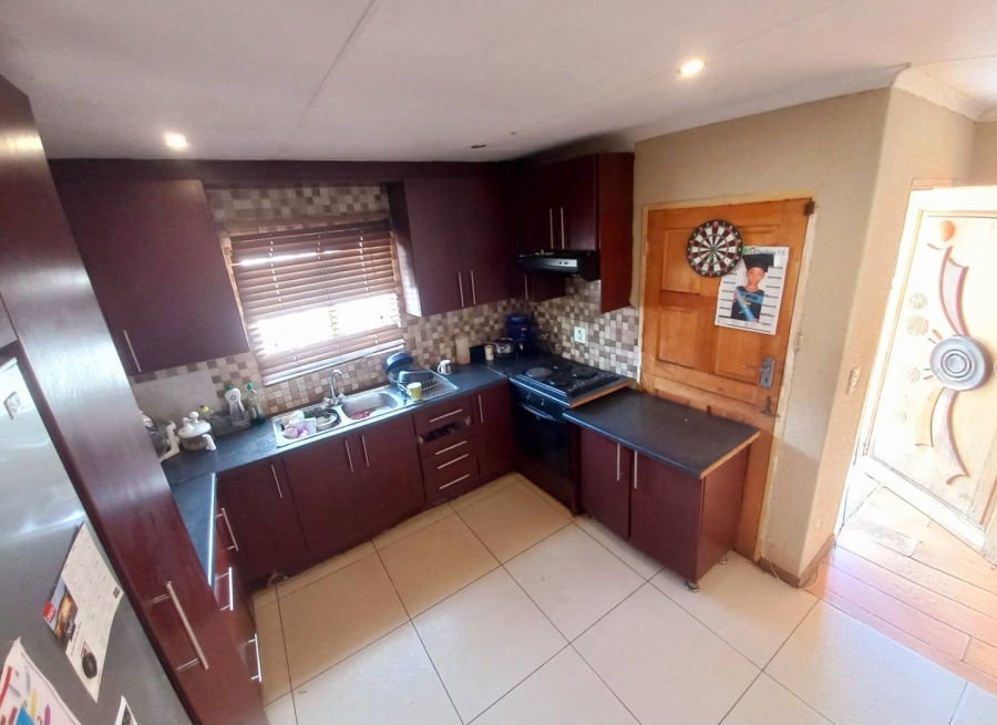 3 Bedroom Property for Sale in Lotus Gardens Gauteng