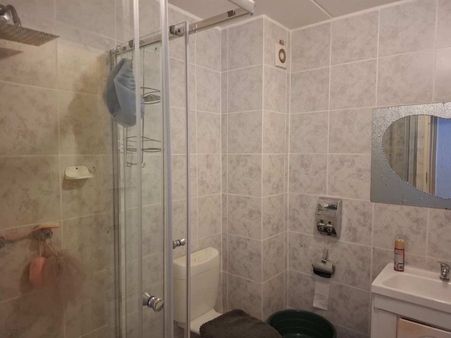 2 Bedroom Property for Sale in Mondeor Gauteng