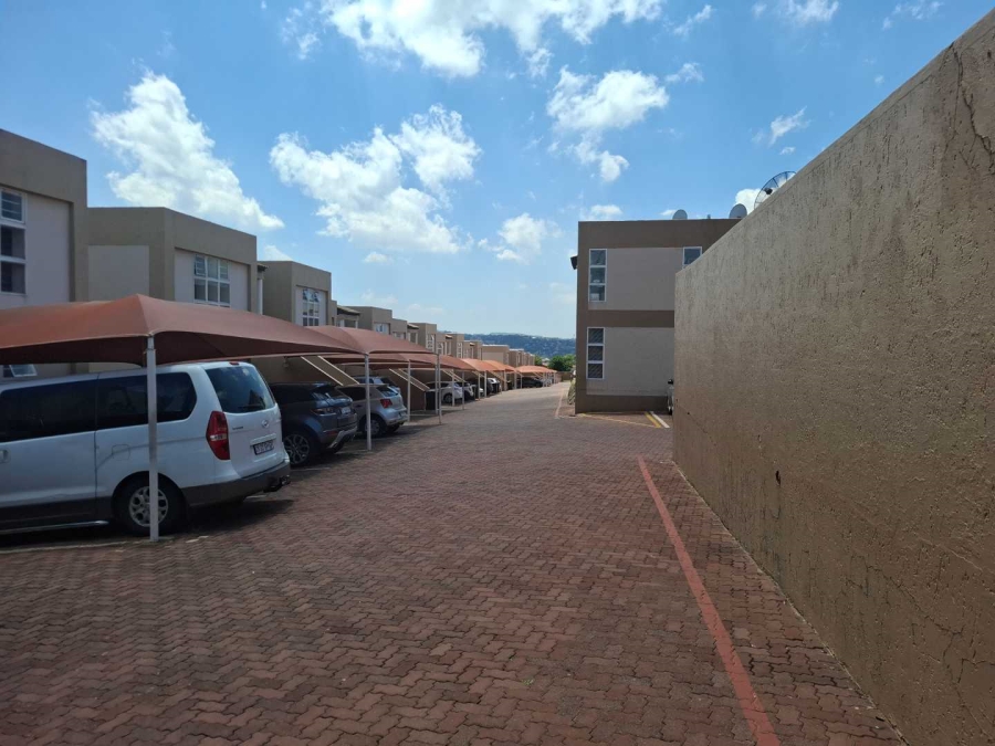 2 Bedroom Property for Sale in Mondeor Gauteng