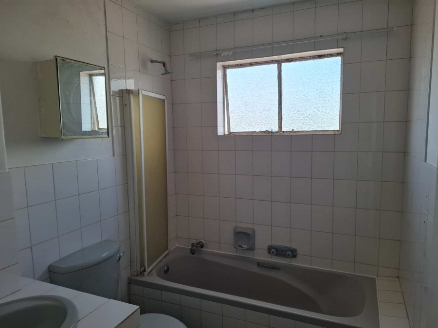 2 Bedroom Property for Sale in Ridgeway Gauteng
