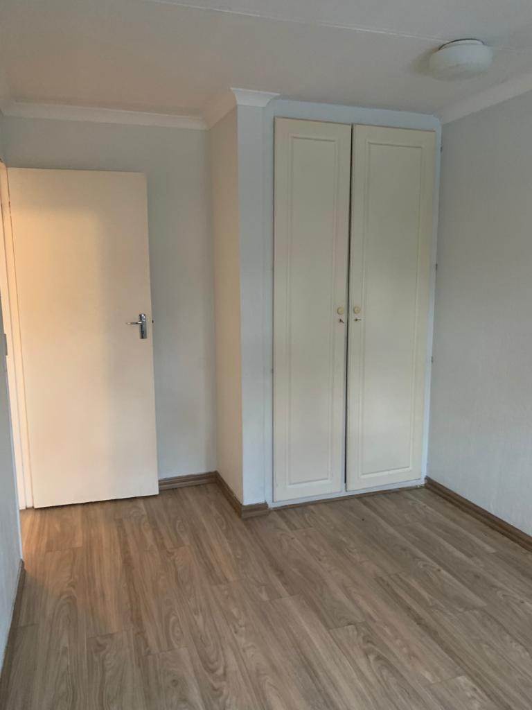 To Let 2 Bedroom Property for Rent in Sandown Gauteng