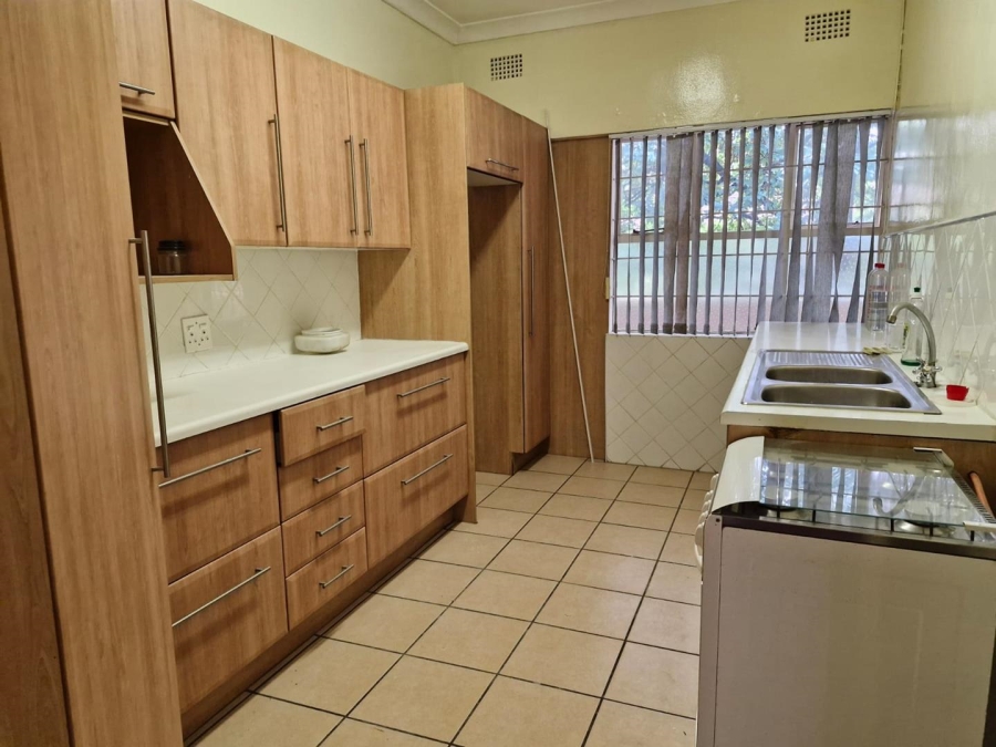To Let 3 Bedroom Property for Rent in Illovo Gauteng