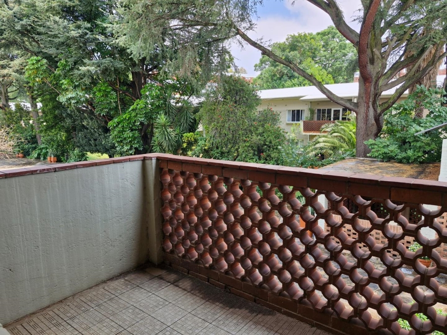 To Let 3 Bedroom Property for Rent in Illovo Gauteng