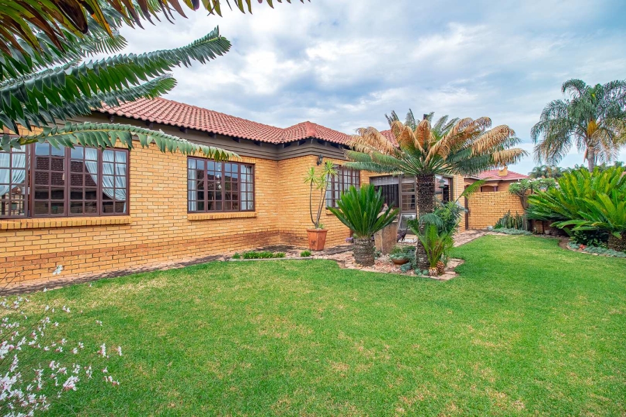 3 Bedroom Property for Sale in The Reeds Gauteng