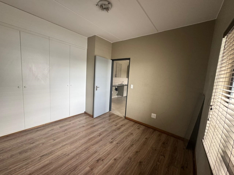 To Let 2 Bedroom Property for Rent in Glen Austin AH Gauteng