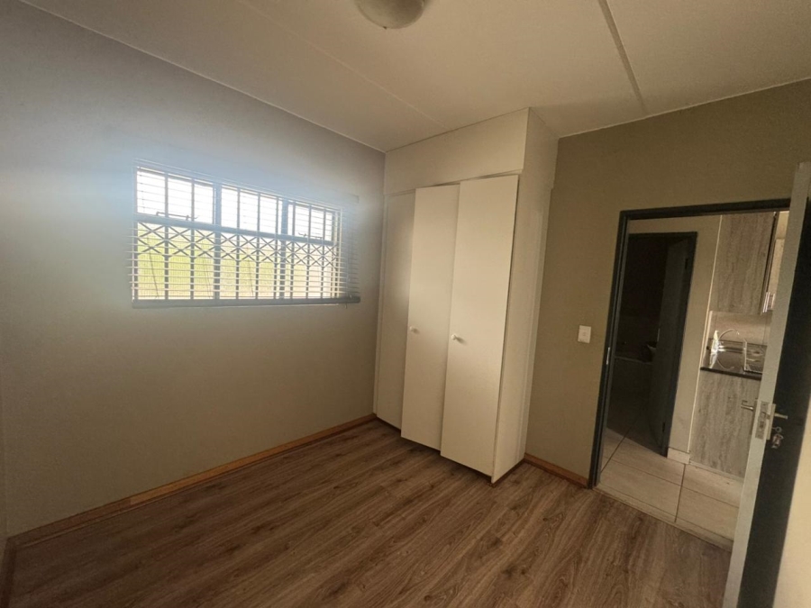 To Let 2 Bedroom Property for Rent in Glen Austin AH Gauteng