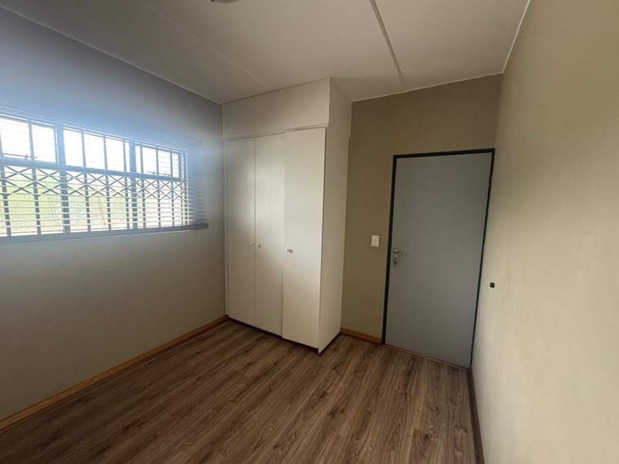 To Let 2 Bedroom Property for Rent in Glen Austin AH Gauteng