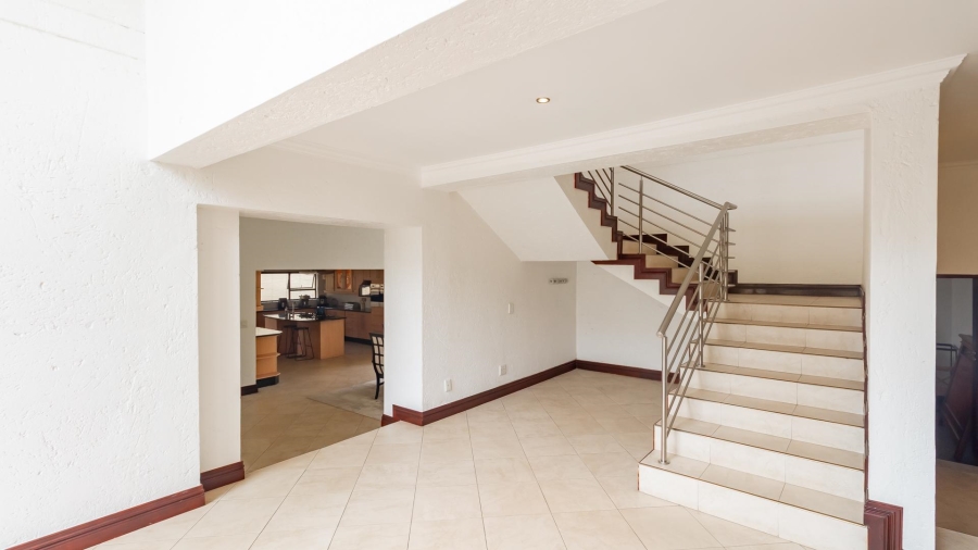 To Let 5 Bedroom Property for Rent in Dainfern Golf Estate Gauteng