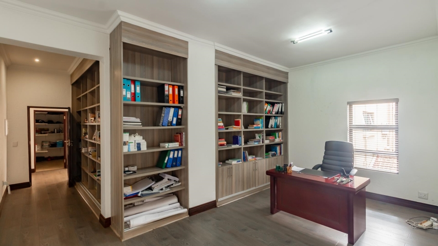 To Let 5 Bedroom Property for Rent in Dainfern Golf Estate Gauteng