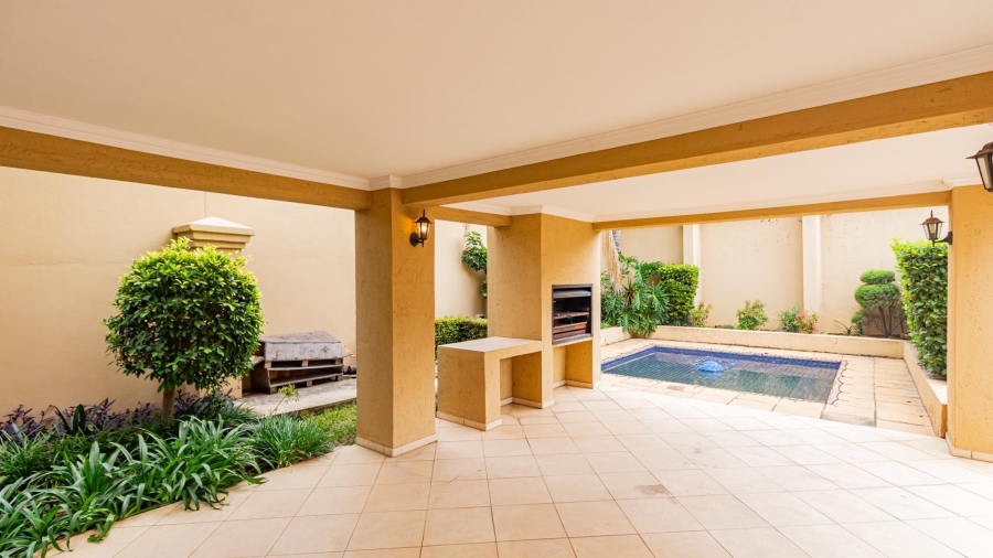 To Let 5 Bedroom Property for Rent in Dainfern Golf Estate Gauteng