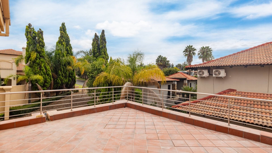 To Let 5 Bedroom Property for Rent in Dainfern Golf Estate Gauteng