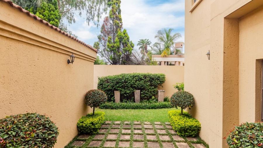 To Let 5 Bedroom Property for Rent in Dainfern Golf Estate Gauteng