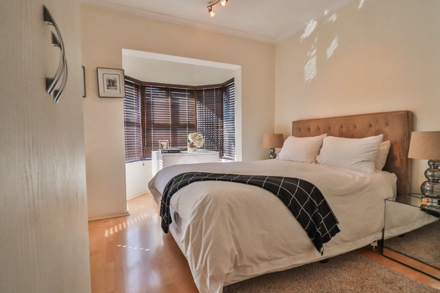 2 Bedroom Property for Sale in Bryanston Gauteng